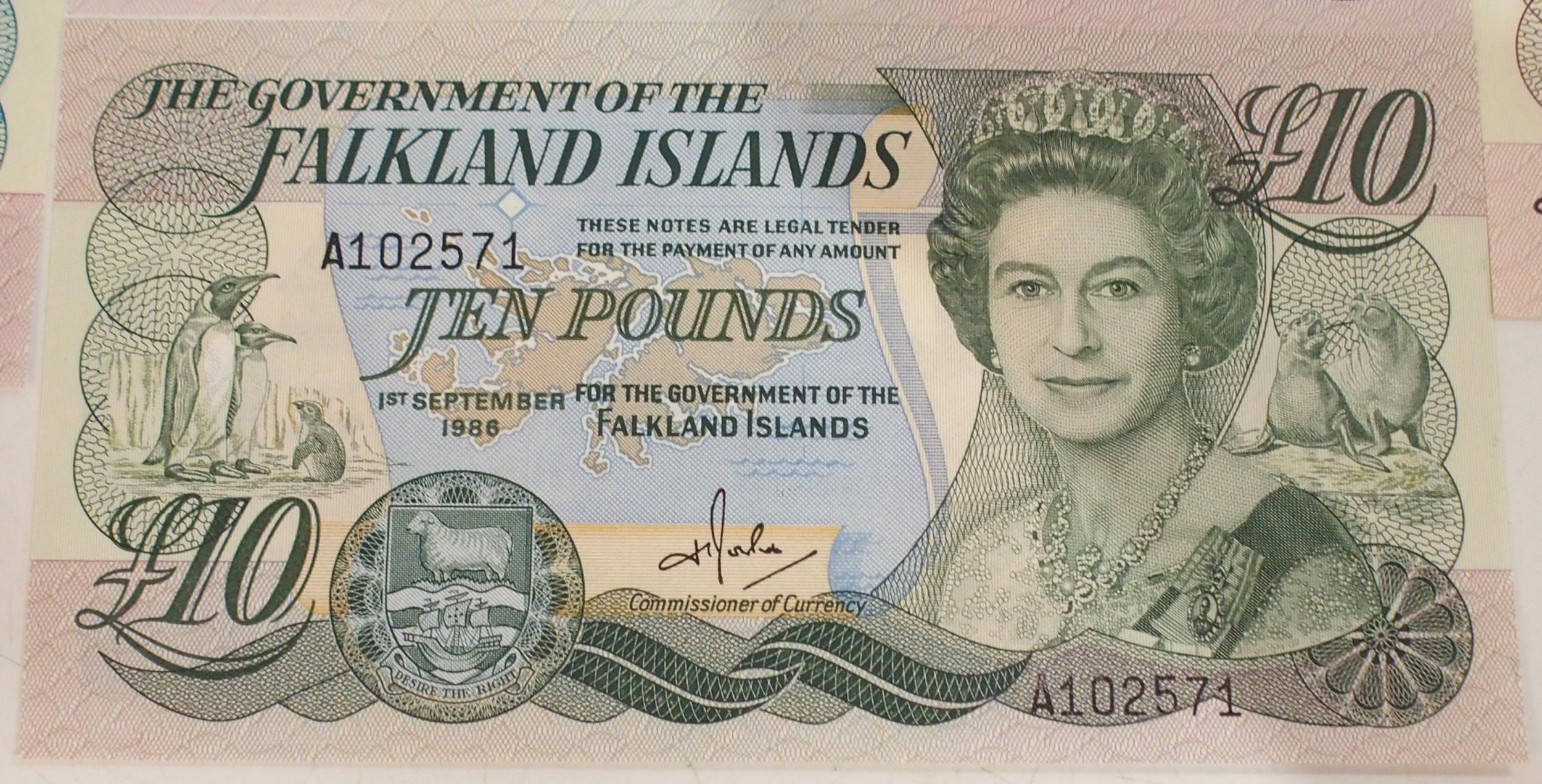 Falkland Islands (British Overseas Territories) Elizabeth II, A171506 £5 14th June 1983, A137831 £ - Image 6 of 8