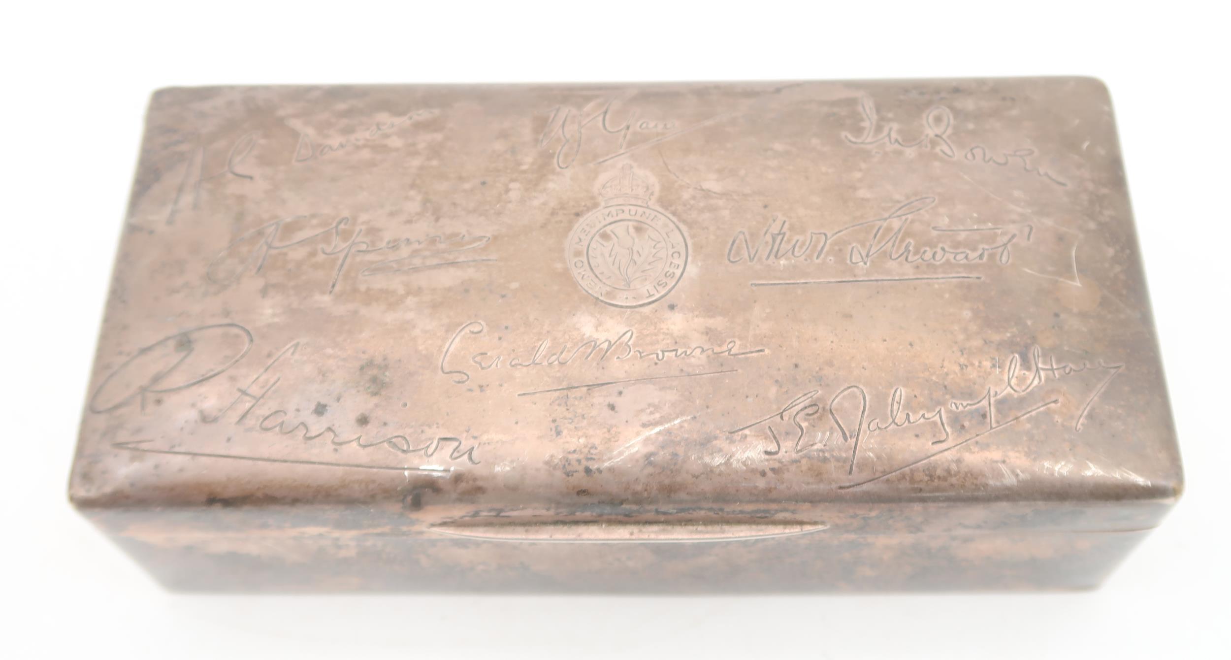 An Edwardian silver cigarette box, by Charles S Green & Co, London 1903, the lid with facsimile - Image 2 of 3