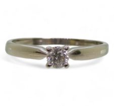 An 18ct white gold diamond solitaire ring, set with an estimated approx 0.20cts, finger size O1/2,