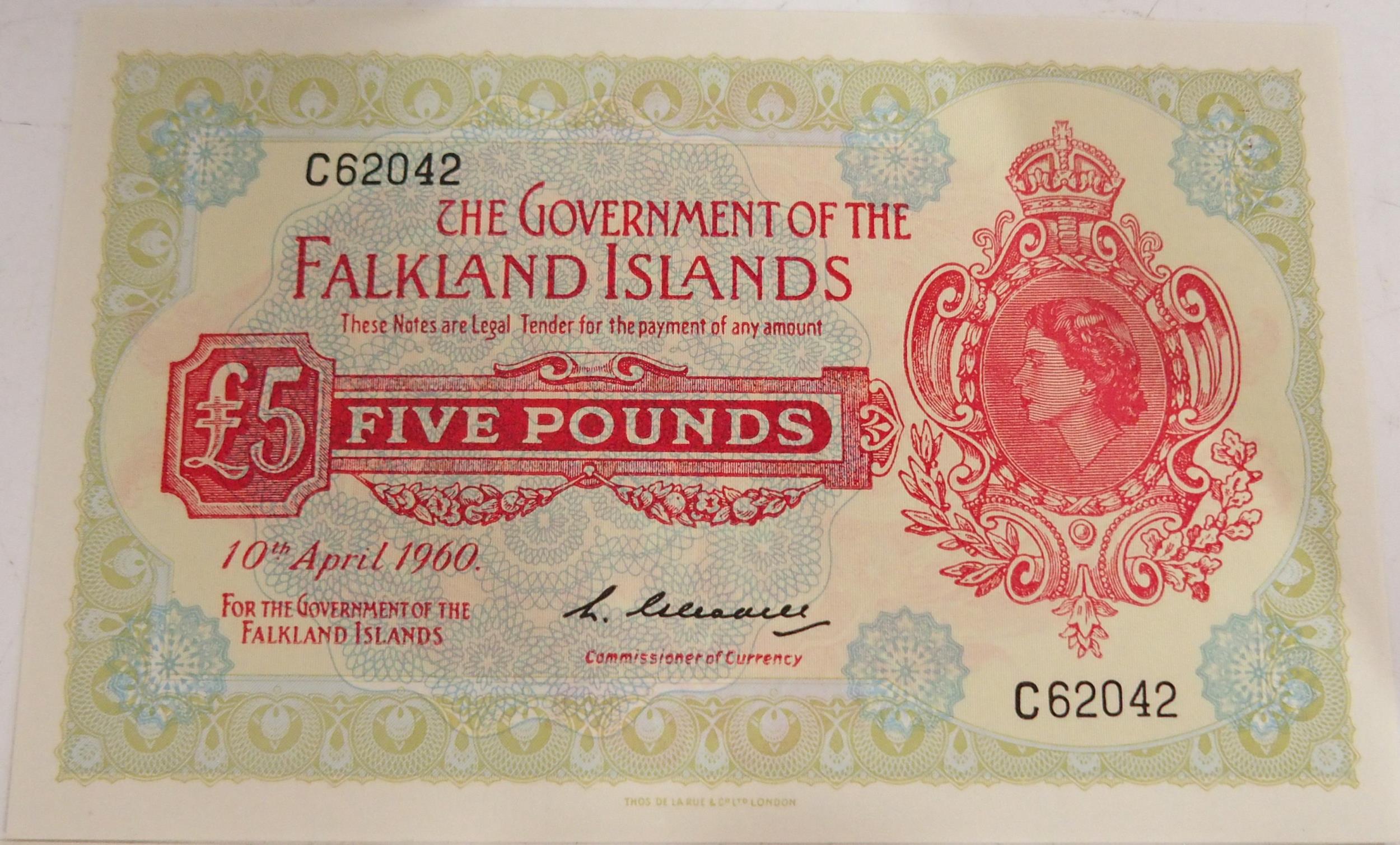 Falkland Islands (British Overseas Territories) £5 1960 and 1975 Bank Notes Obverse Elizabeth II - Image 2 of 4