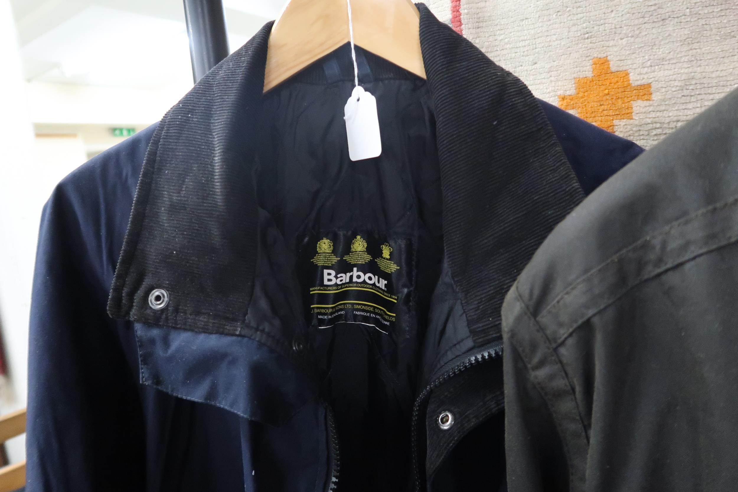 A lot of four gents Barbour waxed canvas jackets/coats and a Blue Riband waxed canvas coat (5) - Image 2 of 6