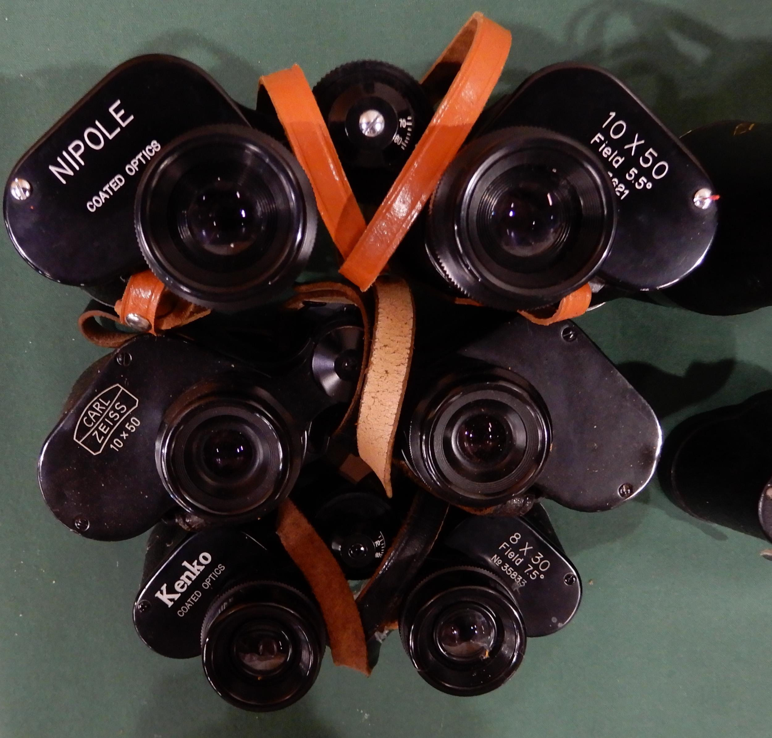 A quantity of binoculars with various makers and models with Nikon, Pentax, E. Leitz, Carl Zeiss, - Image 10 of 19