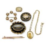 A 15ct pearl bar brooch 4.3gms, 9ct round brooch set with pearls weight 7gms together with other