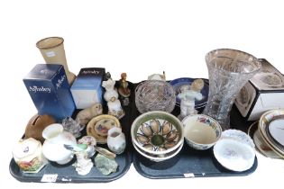 Assorted decorative ceramics and glass Condition Report:No condition report available.