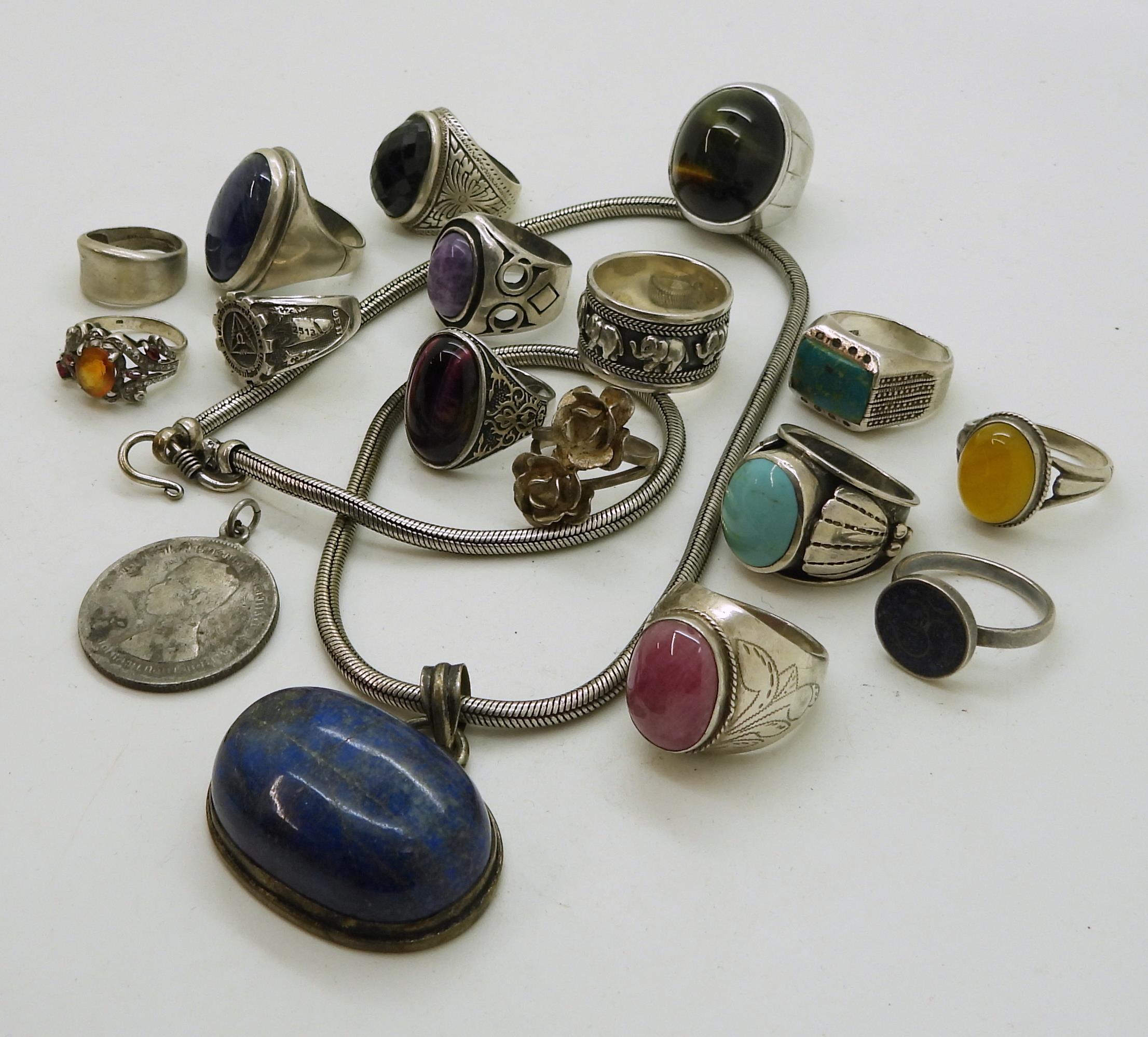 A collection of silver and white metal jewellery with a large lapis lazuli pendant, a Thai coin with - Image 3 of 5