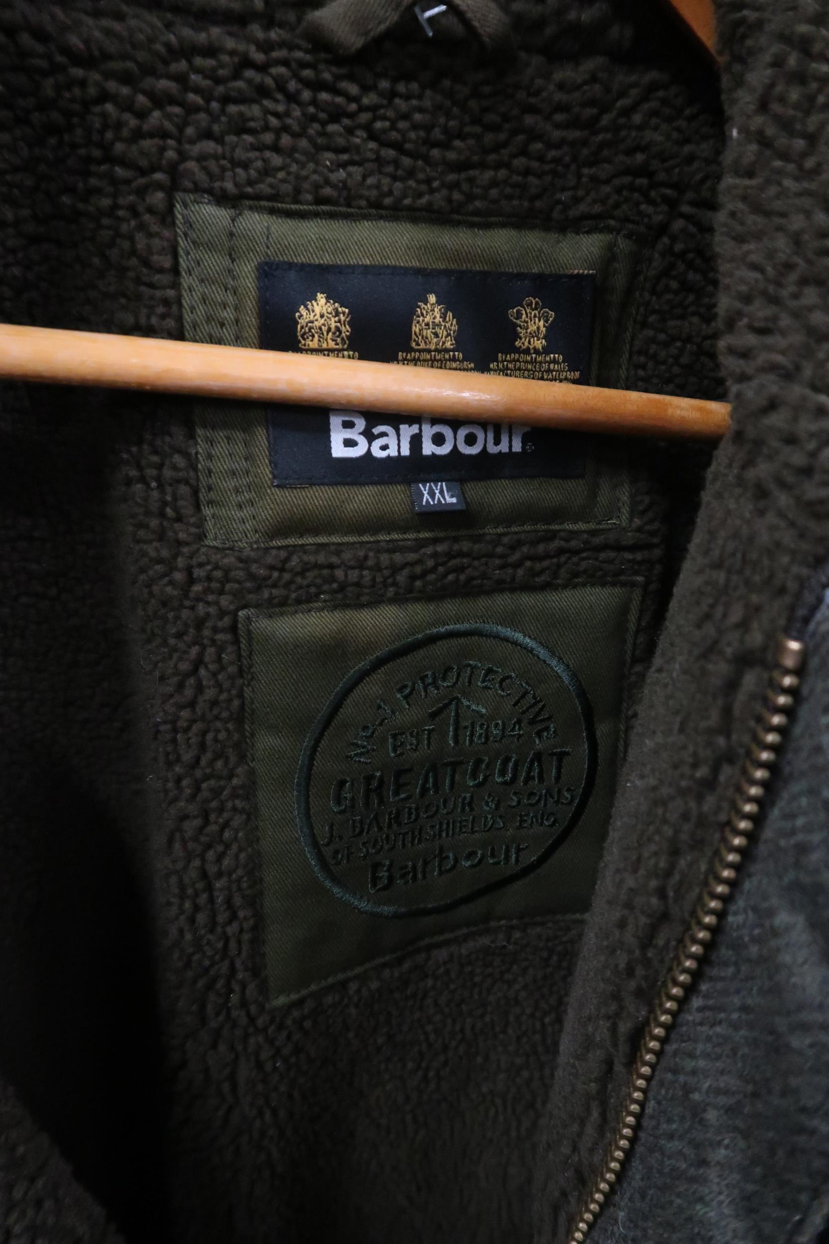 A lot of four gents Barbour waxed canvas jackets/coats and a Blue Riband waxed canvas coat (5) - Image 3 of 6