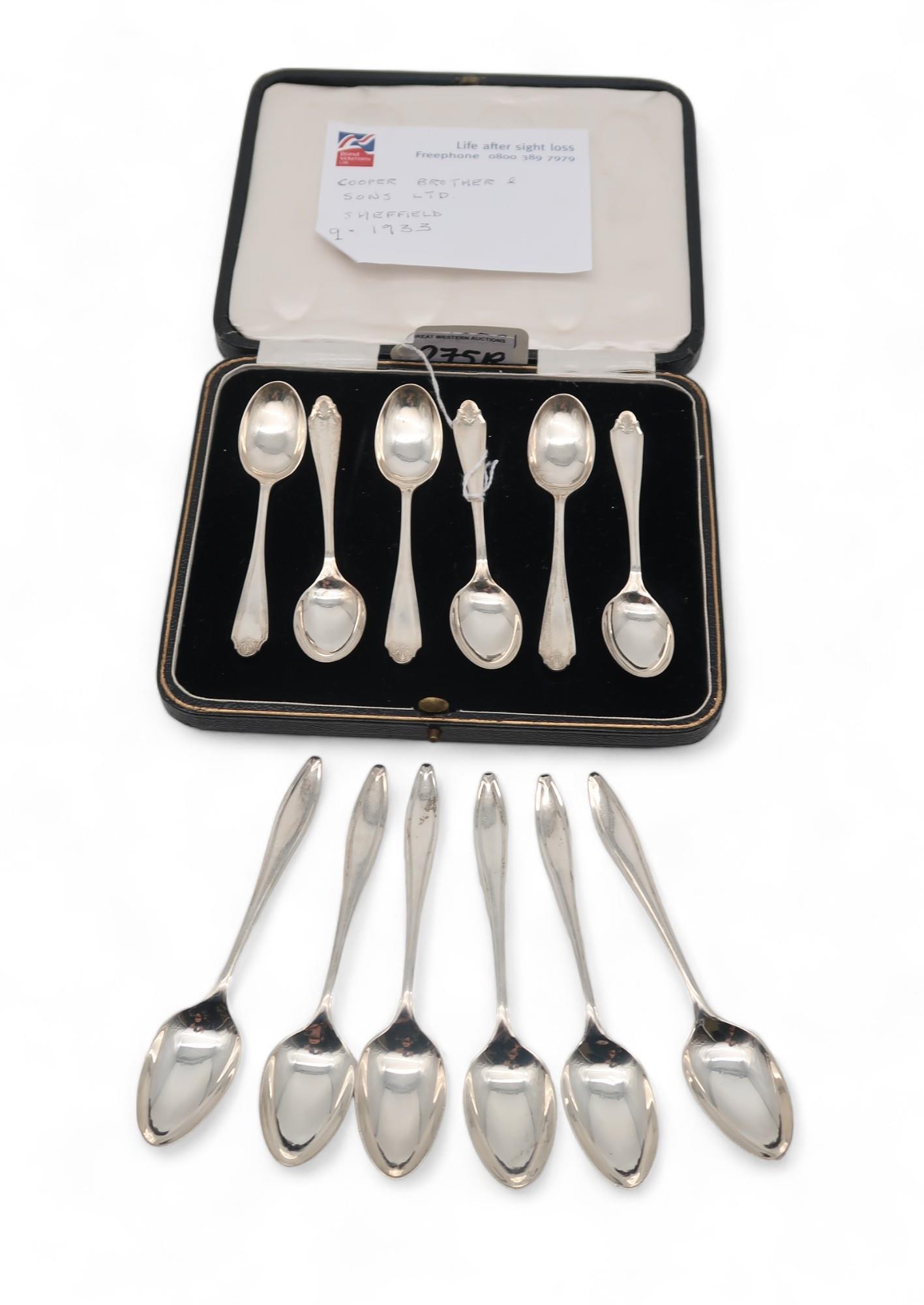 A cased set of silver spoons, by Cooper Brother & Sons, Sheffield, and another loose set, 167gms (2)