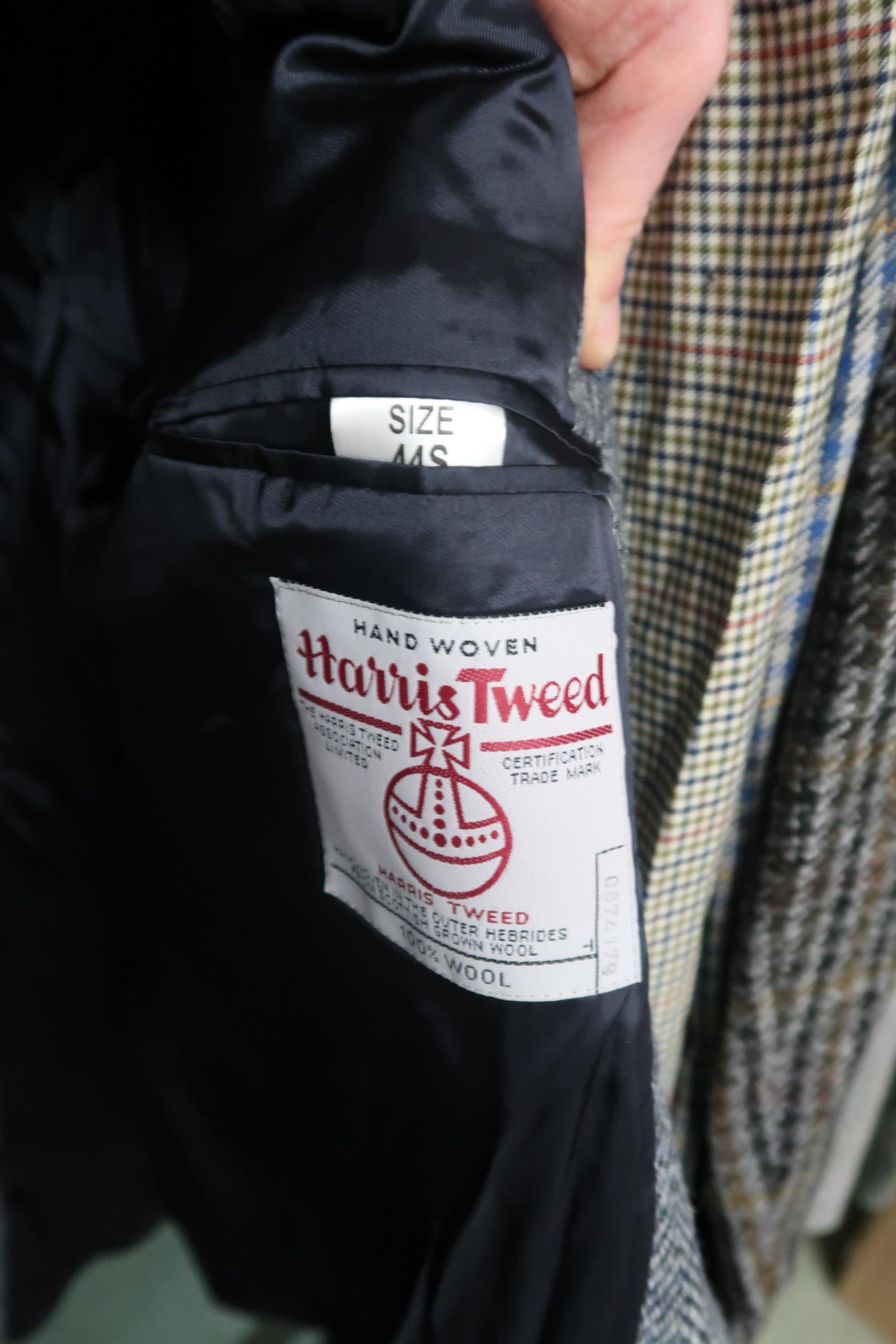 A lot of twenty five assorted gents sports coats, blazers and suit jackets to include Harris Tweed - Image 2 of 6