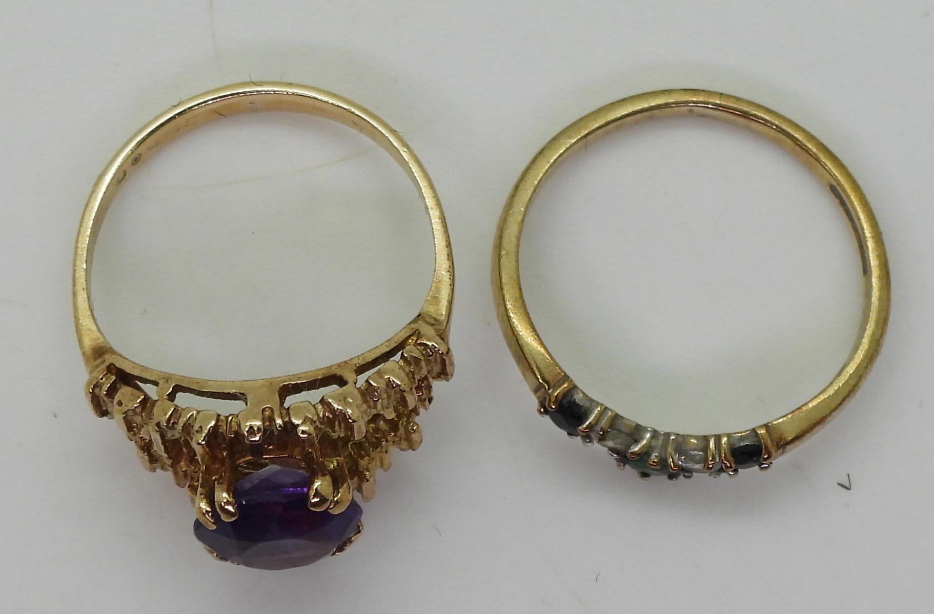 A 9ct gold retro amethyst ring, size L1/2, together with a sapphire, emerald and clear gem set 'V' - Image 2 of 2