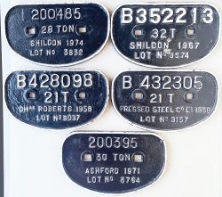 D Type Wagon Plates comprising: Shildon 200485 28 Ton 1974 Lot 3832; B352213 32T Shildon 1967 Lot