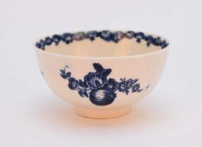 Worcester 'Fruit and Wreath' sugar bowl, circa 1775