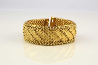 A French yellow metal bracelet