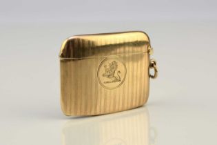 A George V 9ct gold vesta case