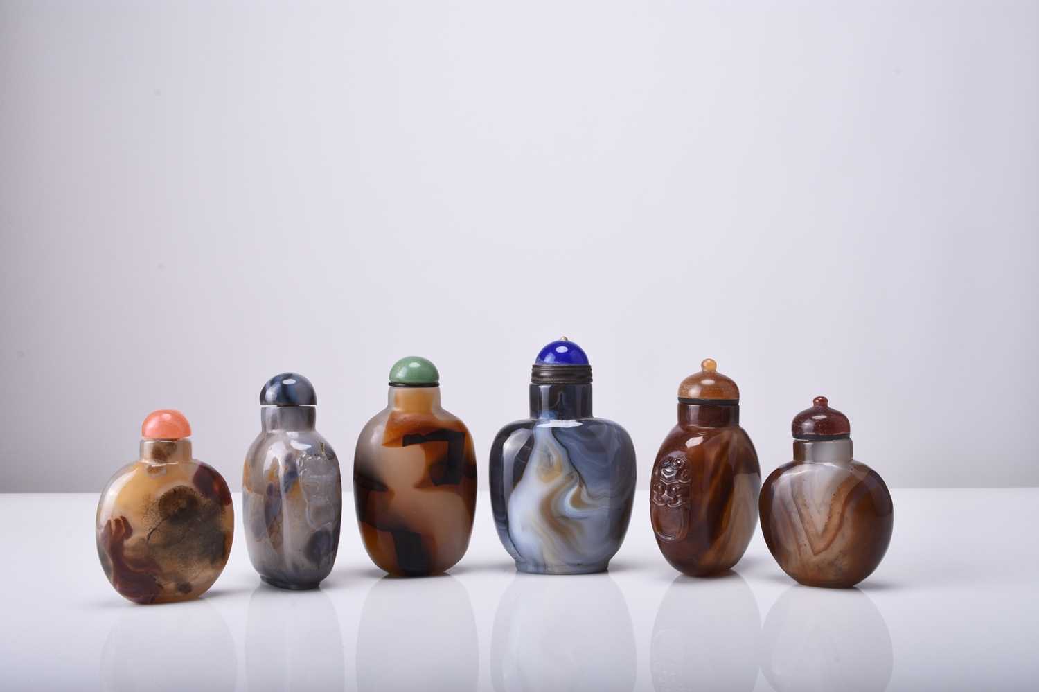 A group of six Chinese agate snuff bottles, 19th/20th century - Image 2 of 2