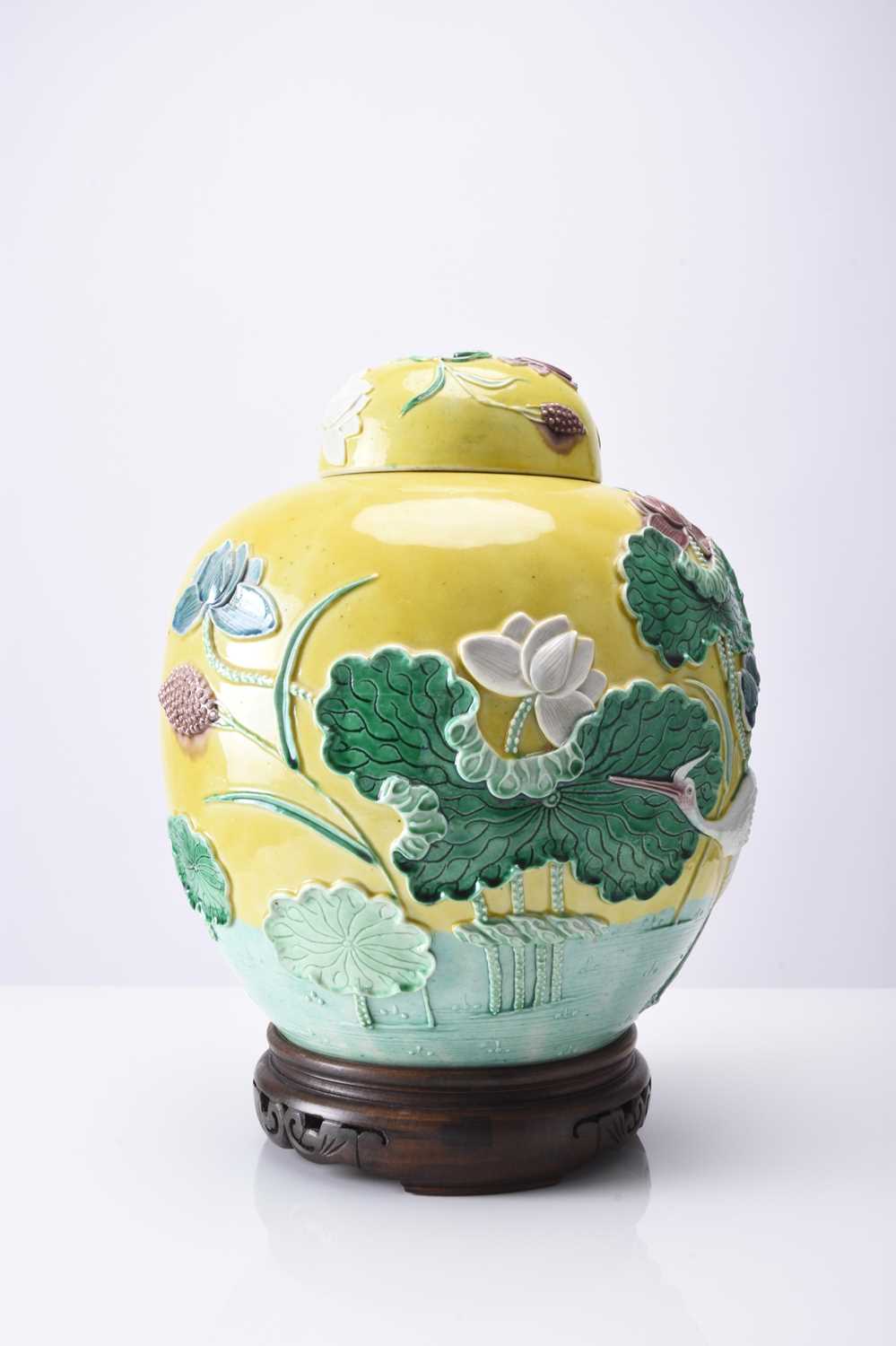 A Chinese ginger jar attributed to Wang Binrong - Image 4 of 7