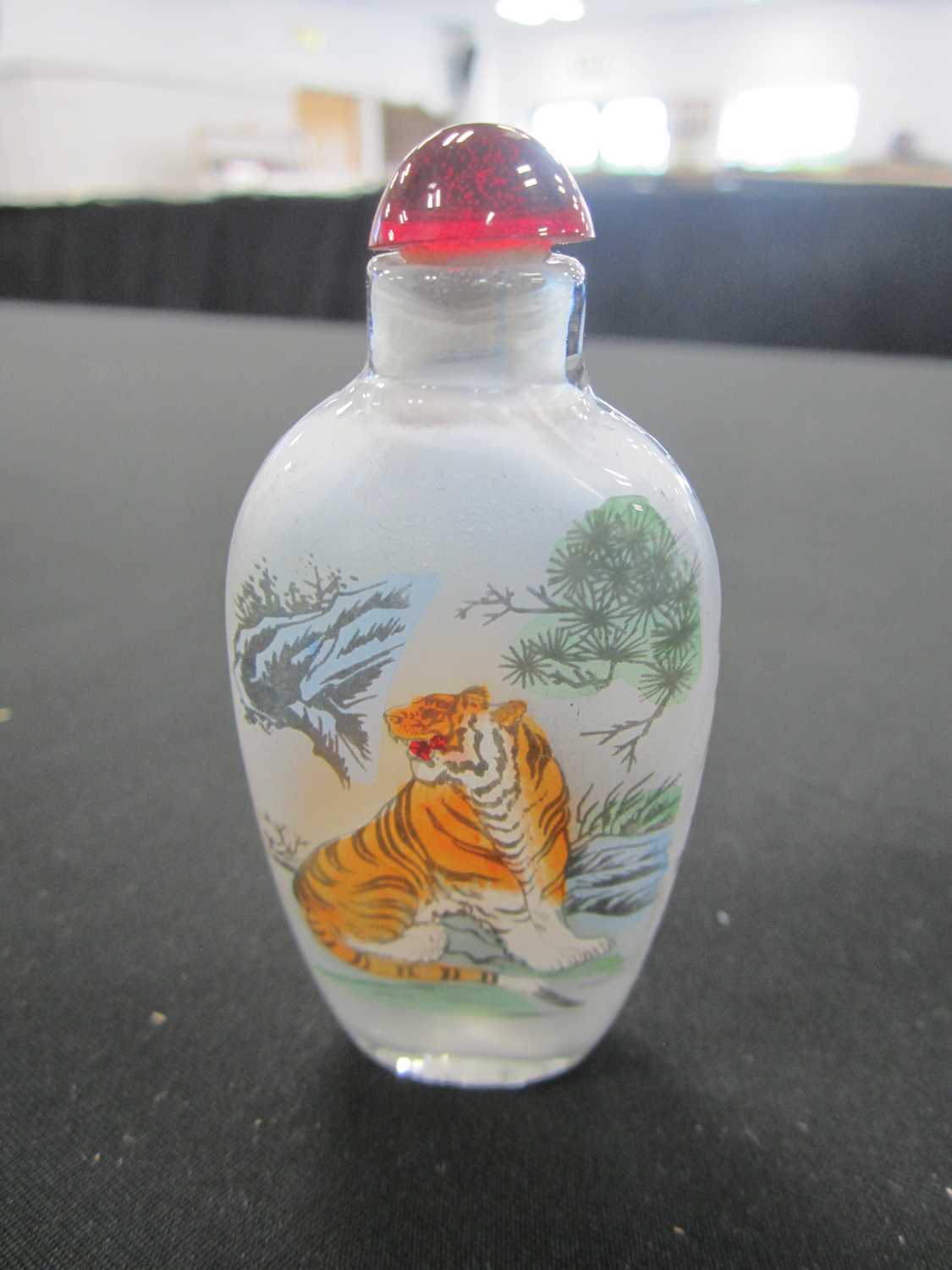 A group of seven Chinese internally painted glass snuff bottles, 20th century - Image 9 of 18