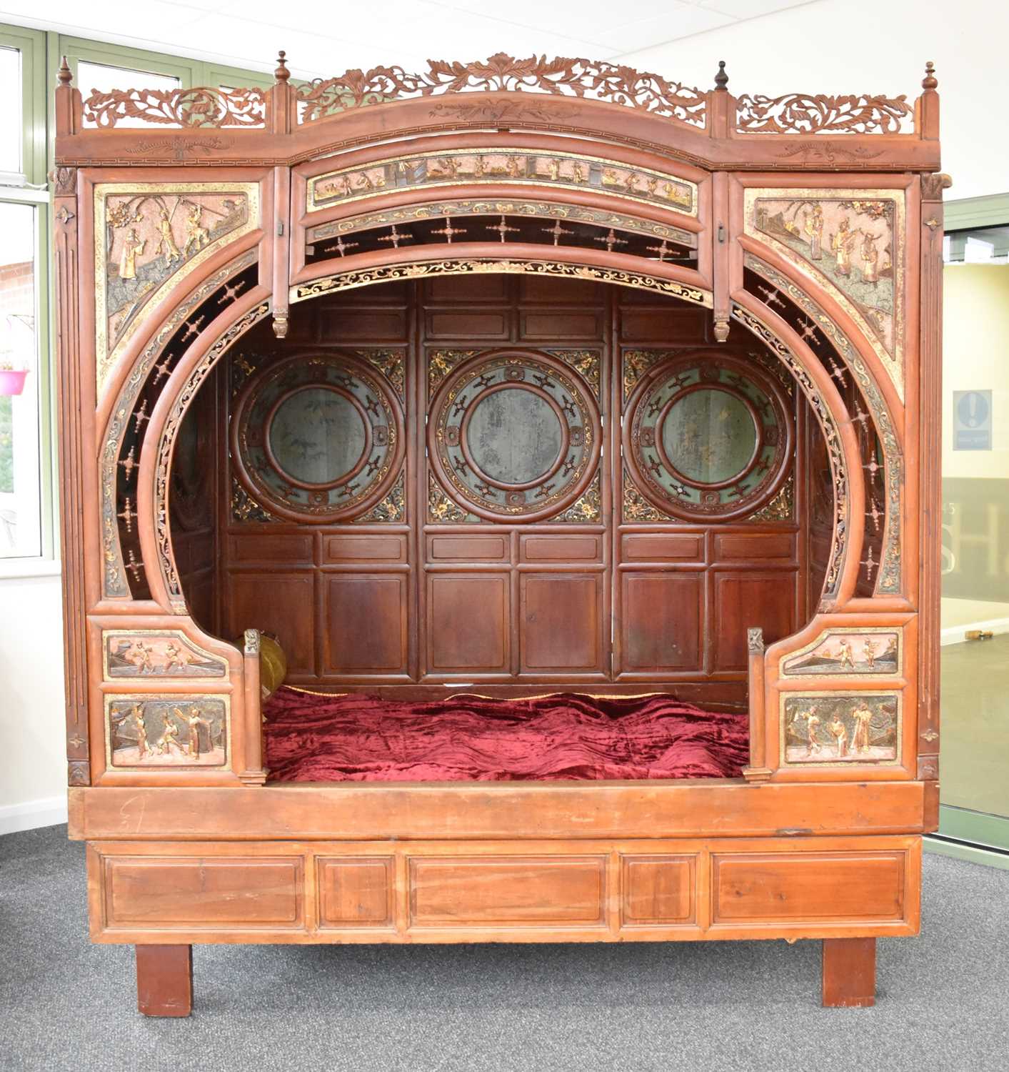 Chinese carved hardwood marriage bed, late Qing Dynasty - Image 8 of 14