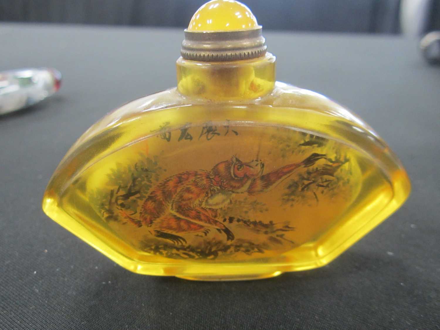 A group of seven Chinese internally painted glass snuff bottles, 20th century - Image 7 of 18