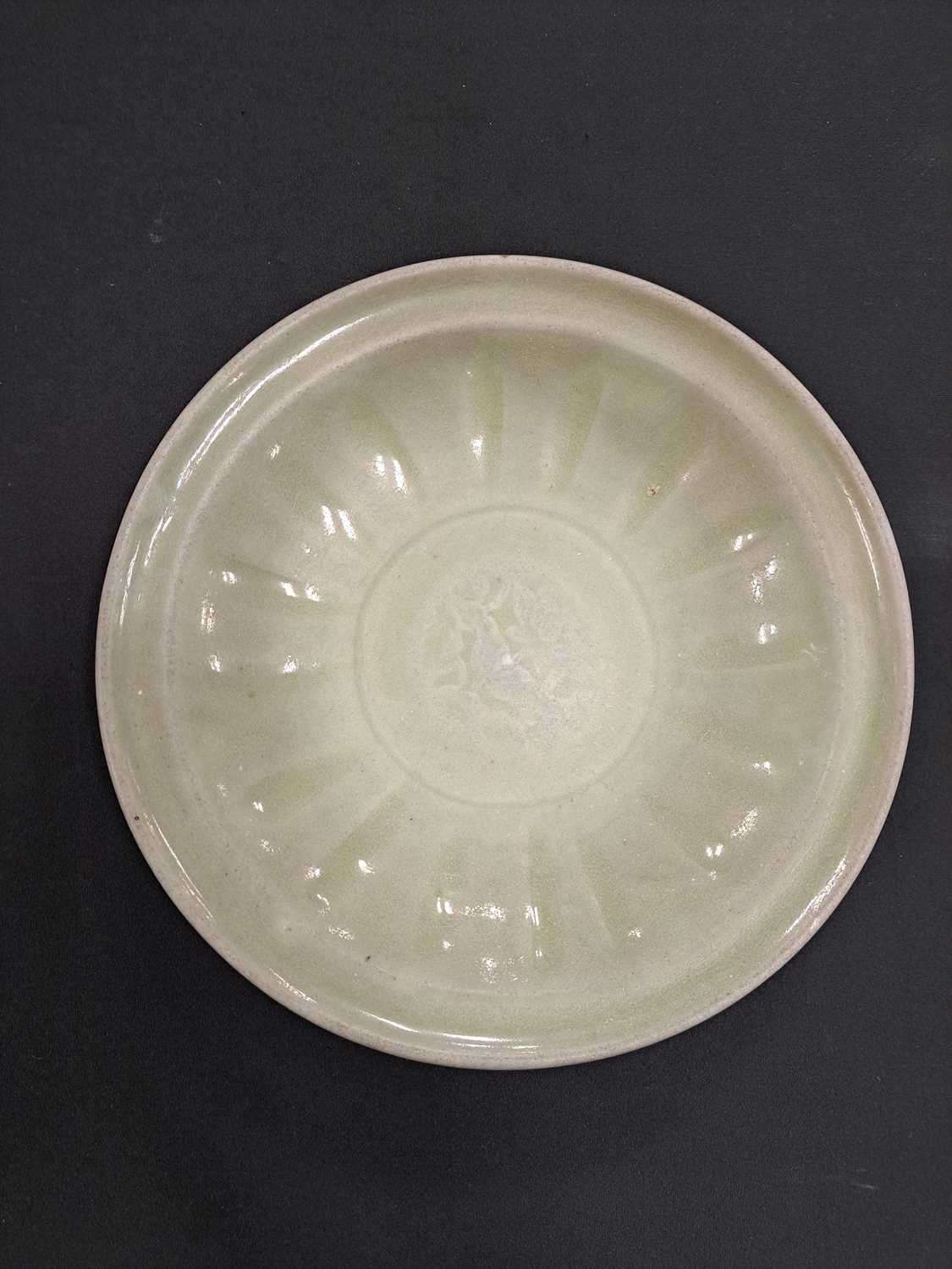 A Chinese Longquan celadon dish, Ming Dynasty - Image 5 of 5