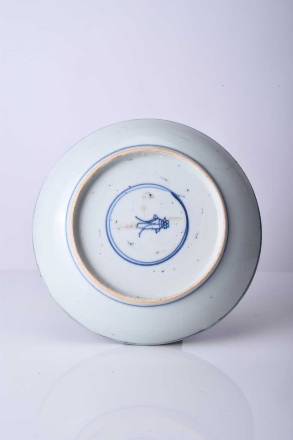 A Chinese blue and white dish, Kangxi - Image 2 of 2