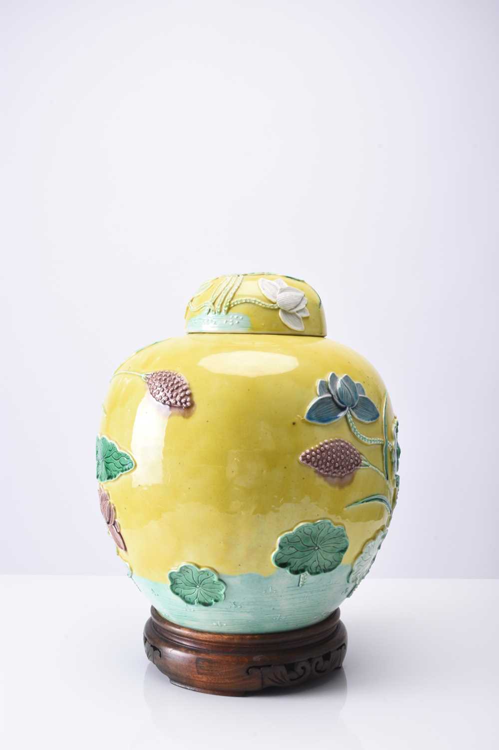 A Chinese ginger jar attributed to Wang Binrong - Image 3 of 7