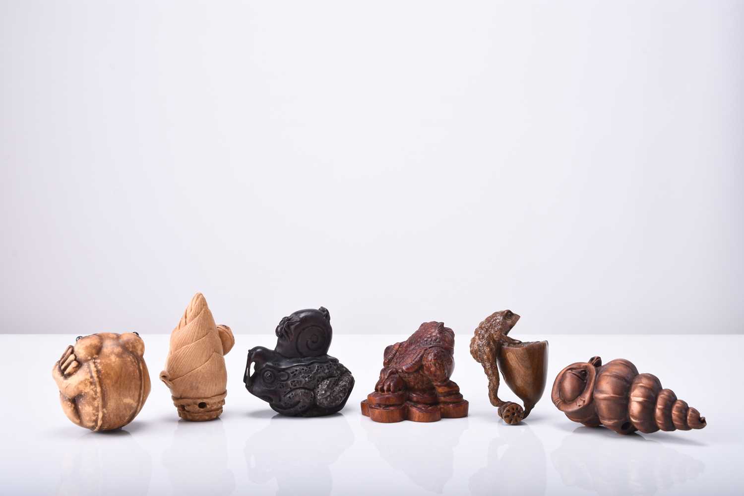 A group of six Japanese wood netsuke of frogs and toads, 20th century - Image 2 of 2