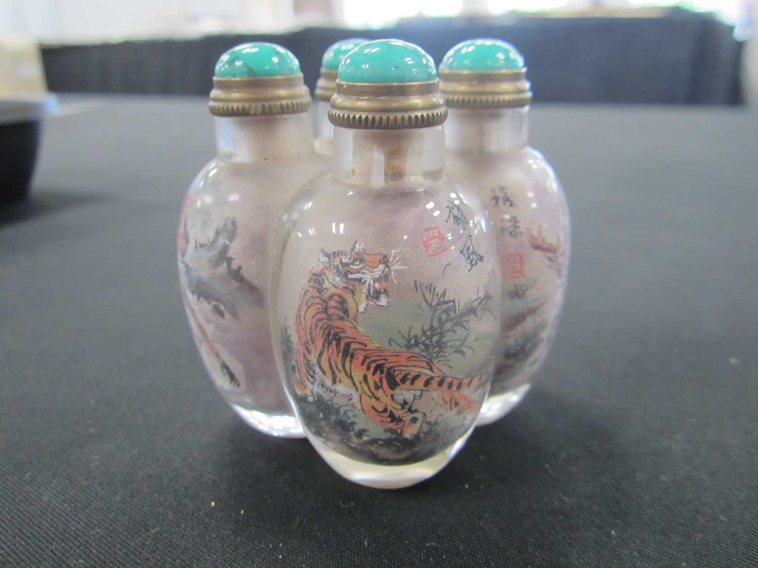 A group of seven Chinese internally painted glass snuff bottles, 20th century - Image 8 of 18