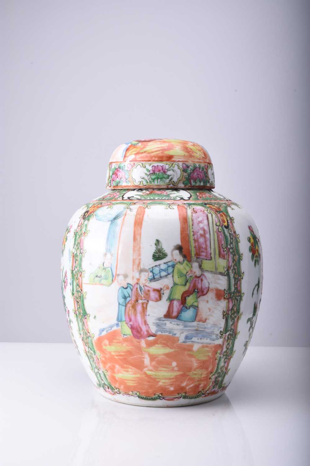 Chinese Canton famille rose ginger jar and cover - Bild 3 aus 8
