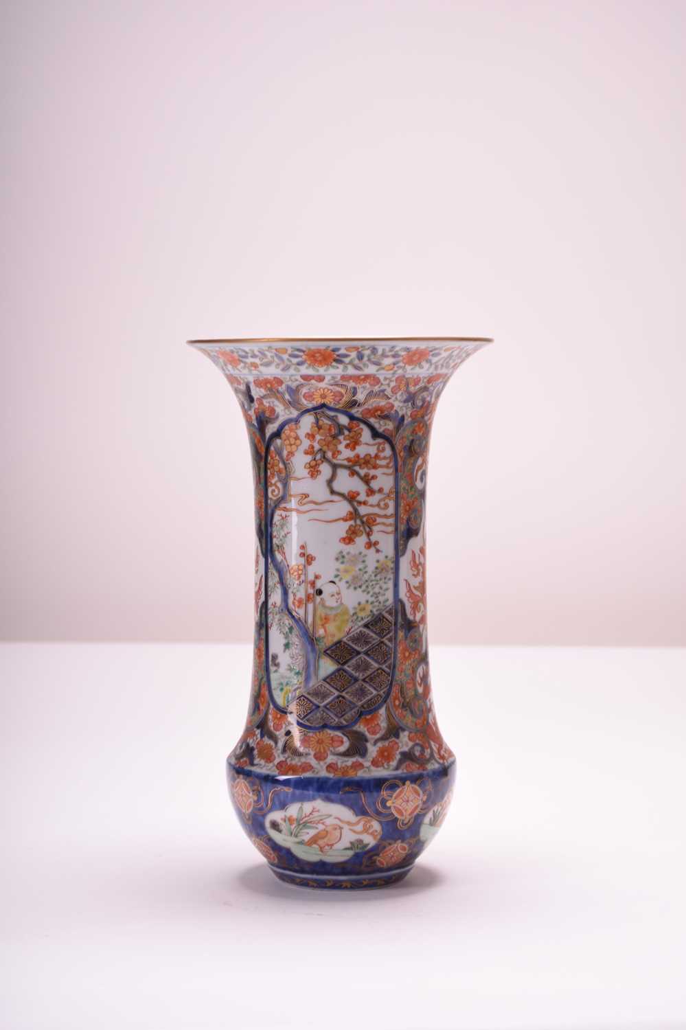 A Japanese Imari sleeve vase by the Fukagawa company, Meiji era