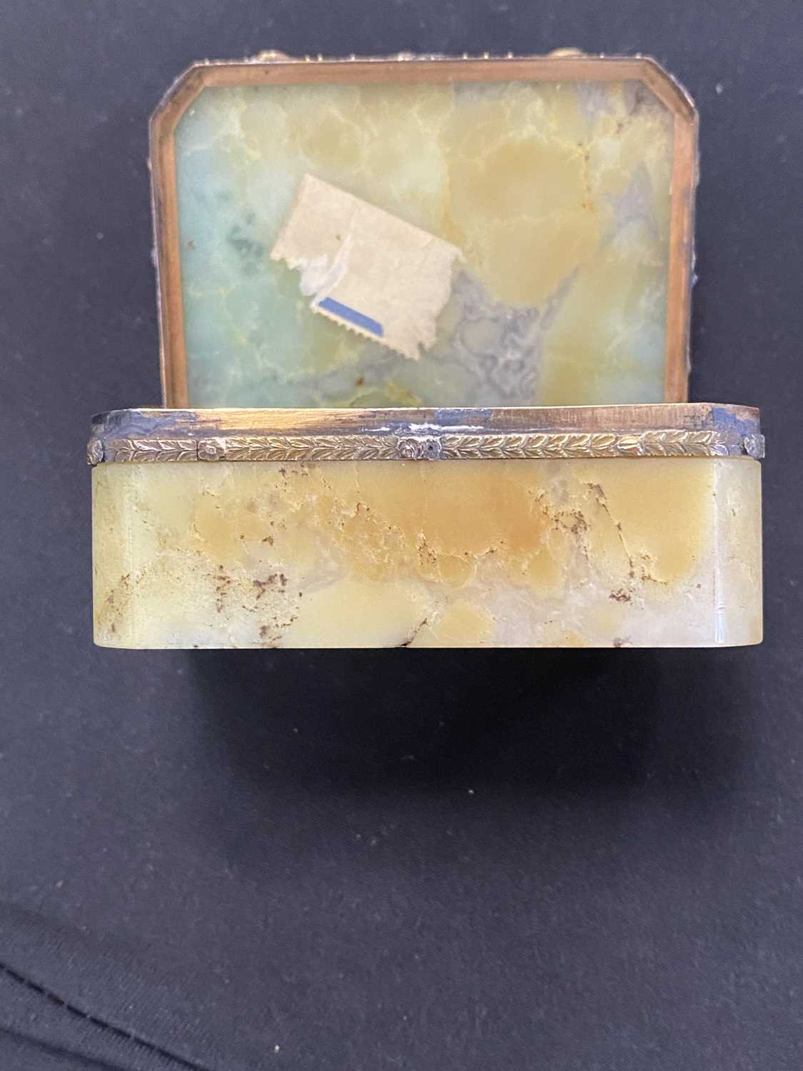 A 19th century yellow and white metal mounted onyx box - Image 6 of 15