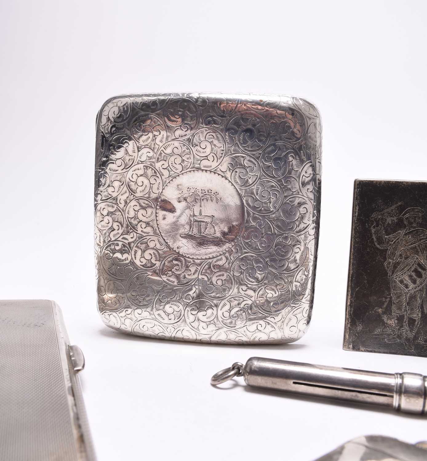 A small collection of silver and plate - Image 3 of 3