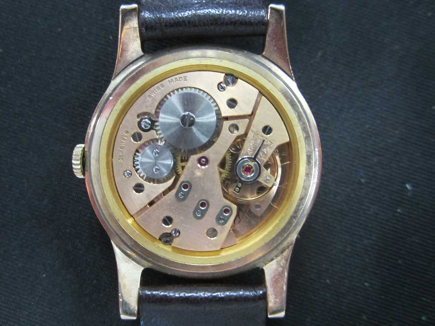 Elco: A gentleman's 9ct gold calendar wristwatch - Image 5 of 6