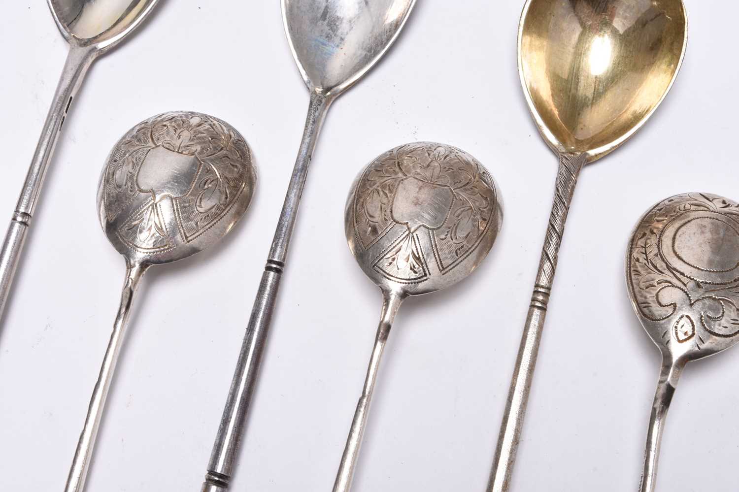 A collection of Russian silver teaspoons - Image 2 of 22