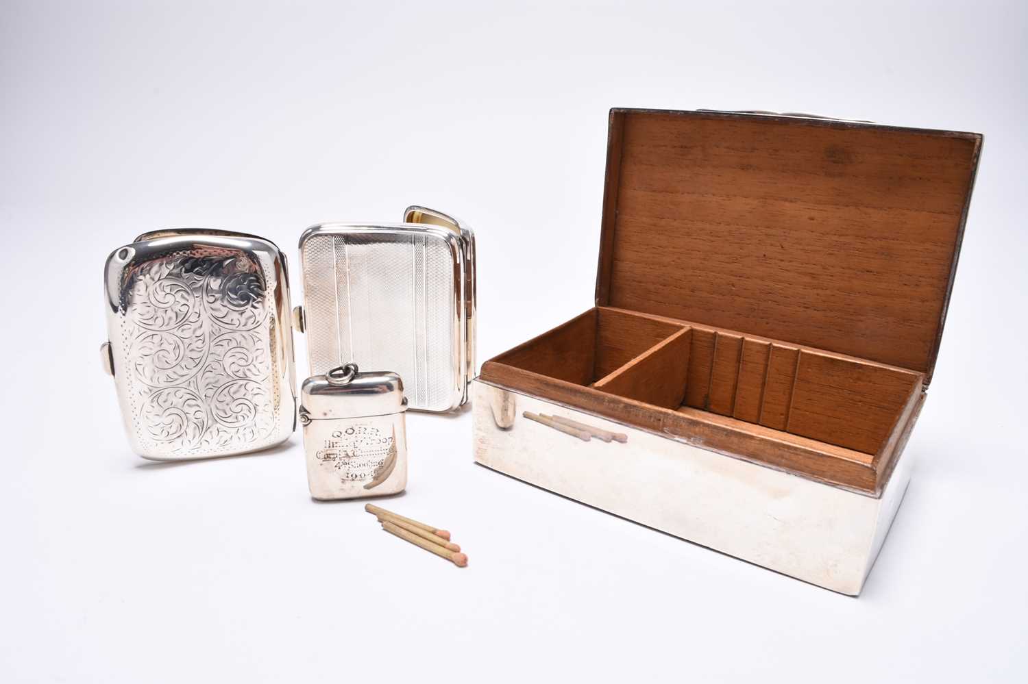 A silver mounted cigarette box, two silver cigarette cases and a vesta case - Image 2 of 2