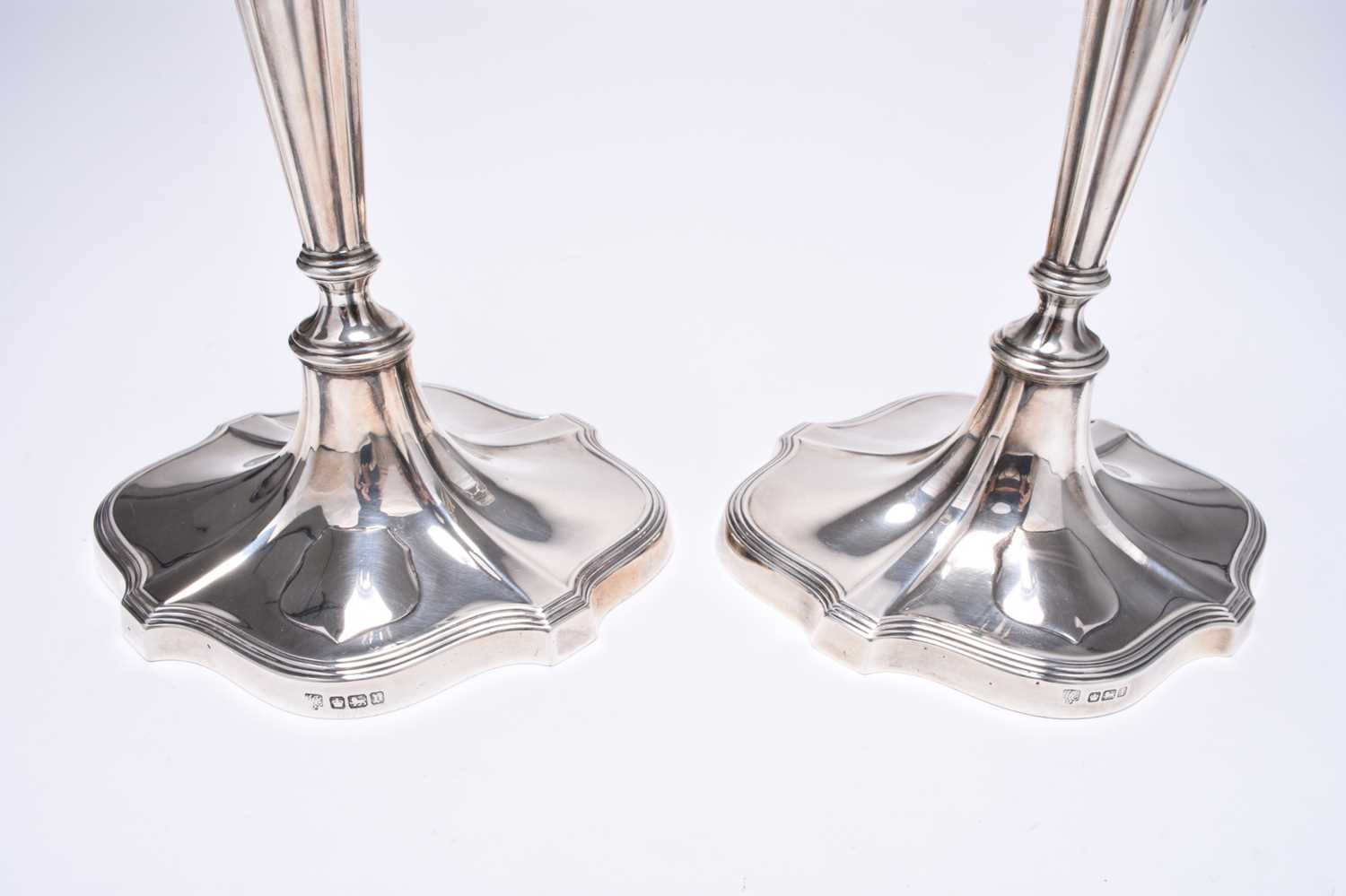 A pair of silver mounted candlesticks - Image 3 of 3