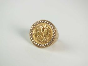 A half sovereign set ring