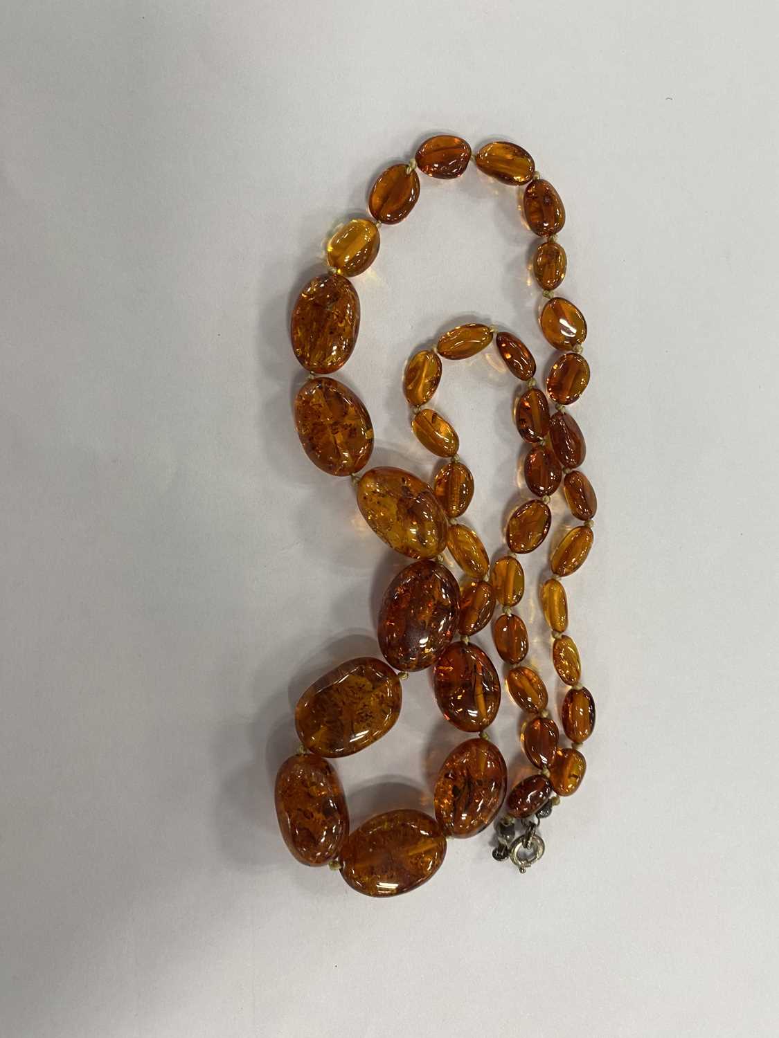 Five bead necklaces - Bild 19 aus 22