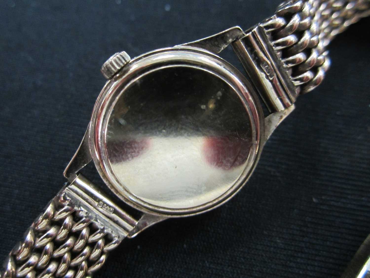 Omega: A lady's 9ct gold bracelet watch - Image 7 of 9