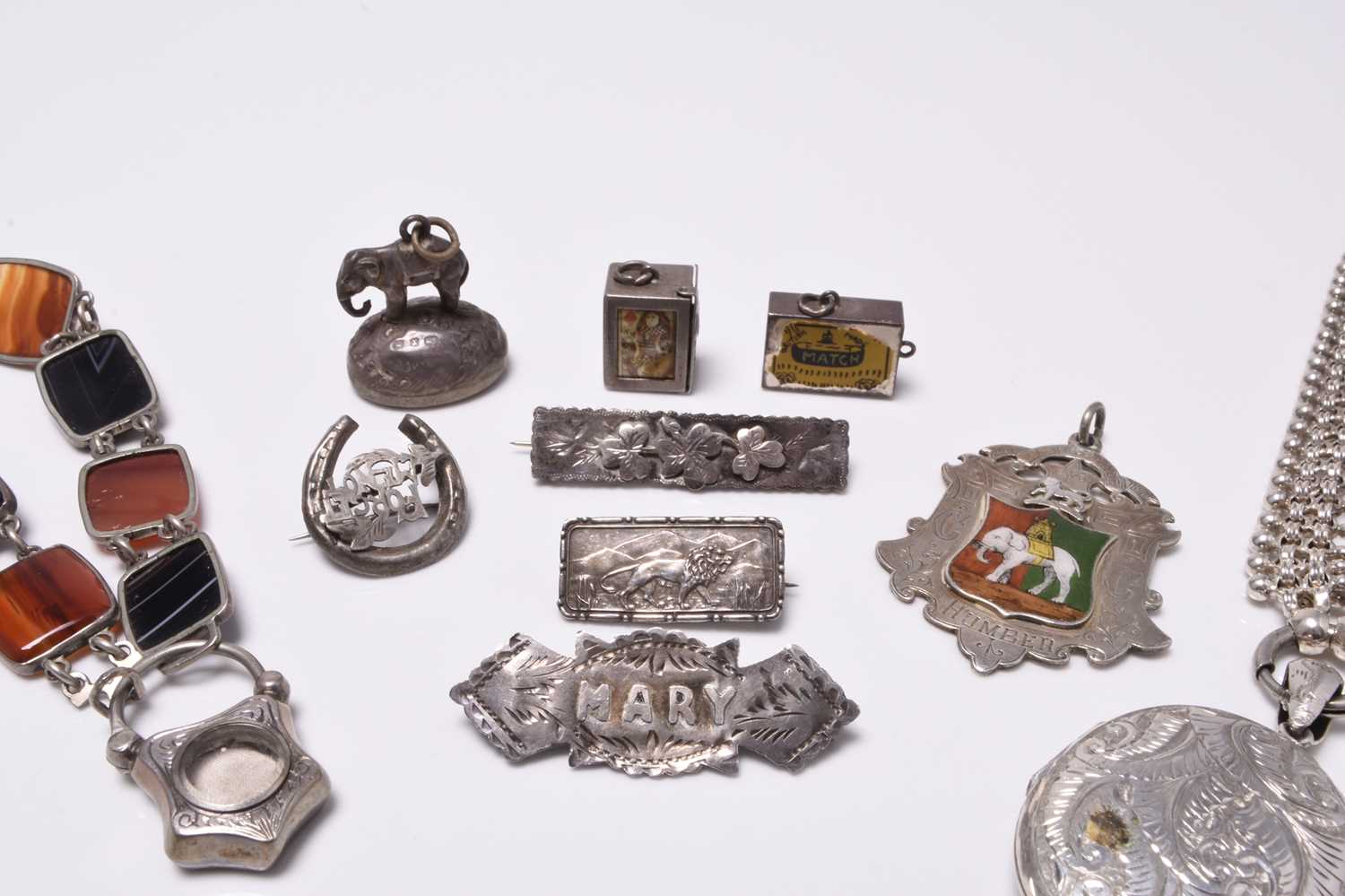 A small collection of silver and white metal - Image 3 of 8