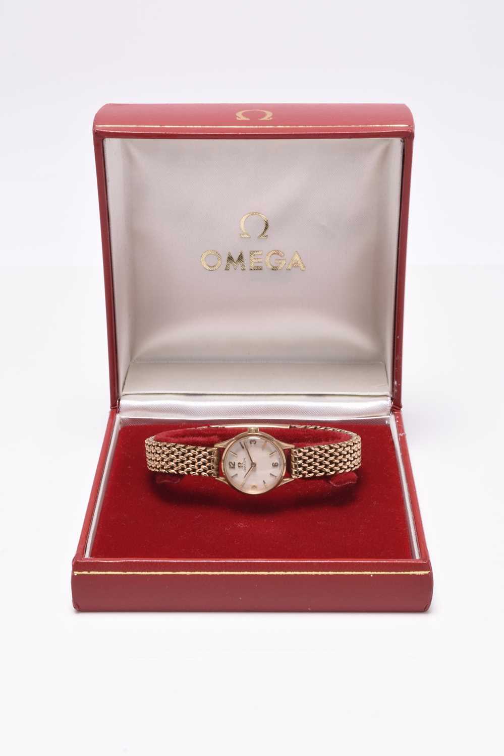 Omega: A lady's 9ct gold bracelet watch - Image 2 of 9