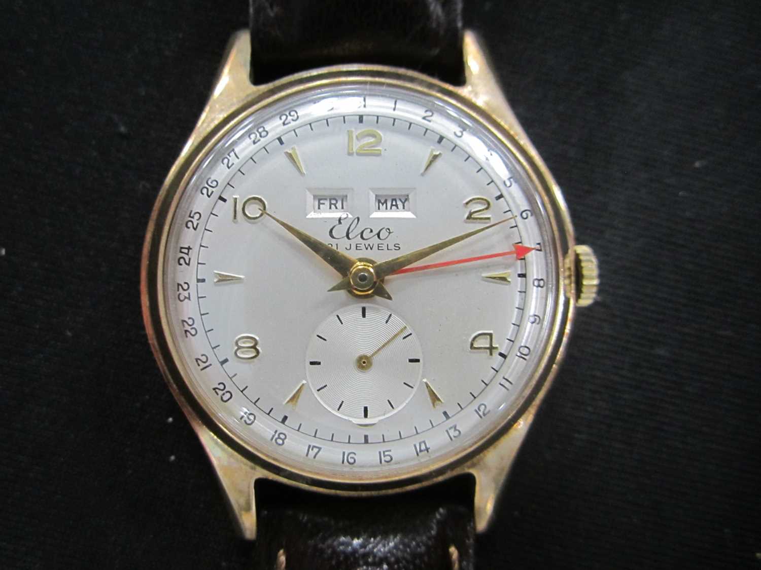 Elco: A gentleman's 9ct gold calendar wristwatch - Image 3 of 6