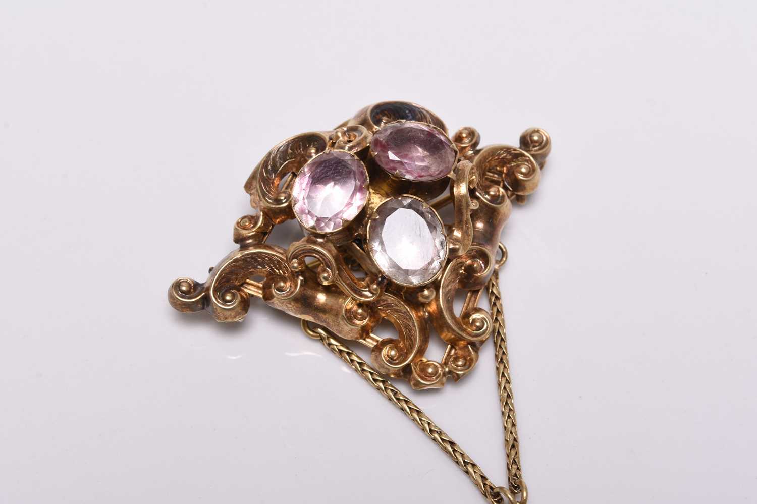 A mid 19th century stone set brooch - Bild 2 aus 3