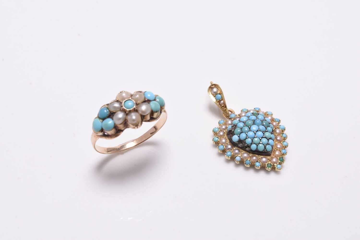 A turquoise and seed pearl pendant and ring