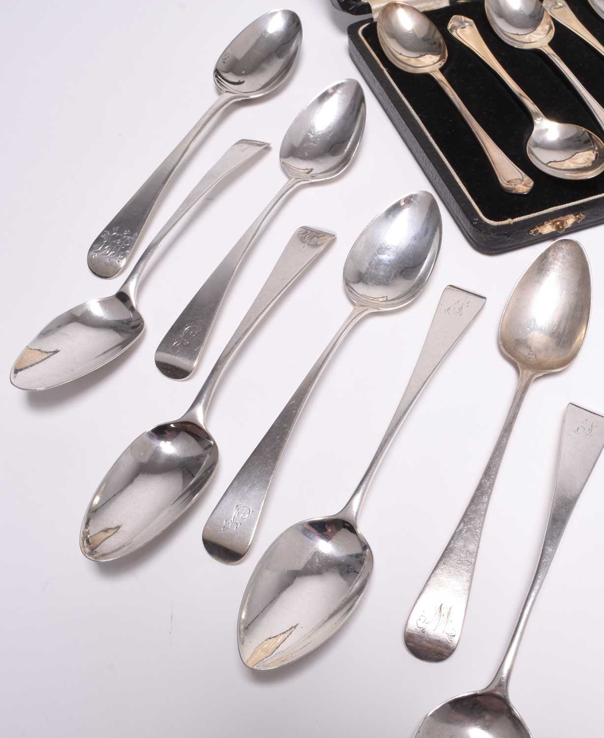 A collection of silver flatware - Image 4 of 6