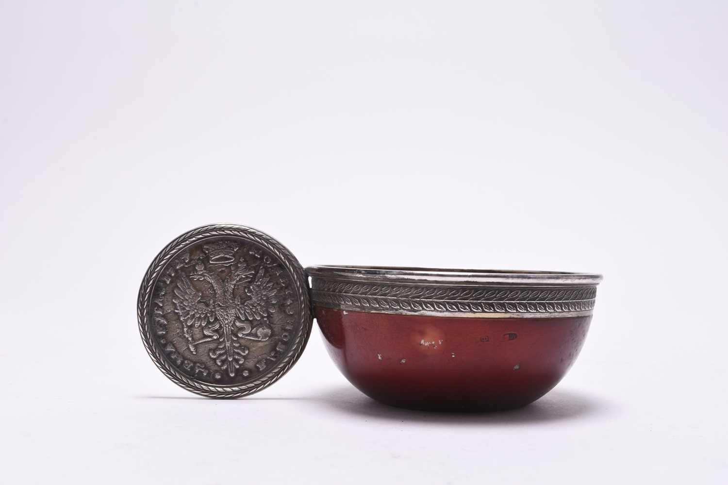 A Russian silver and enamel bowl - Image 3 of 13