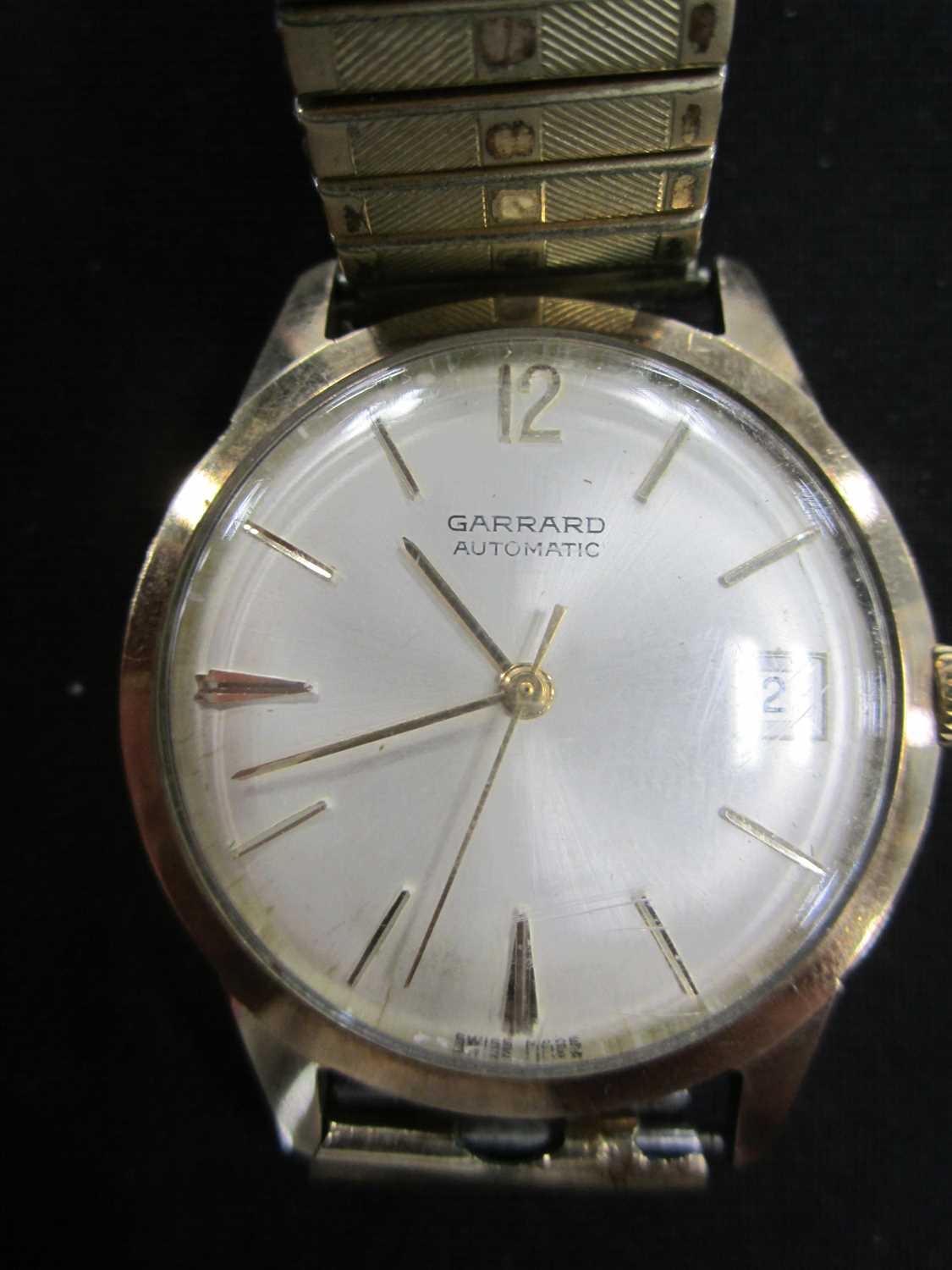 Garrard: A gentleman's 9ct gold automatic wristwatch - Image 2 of 5