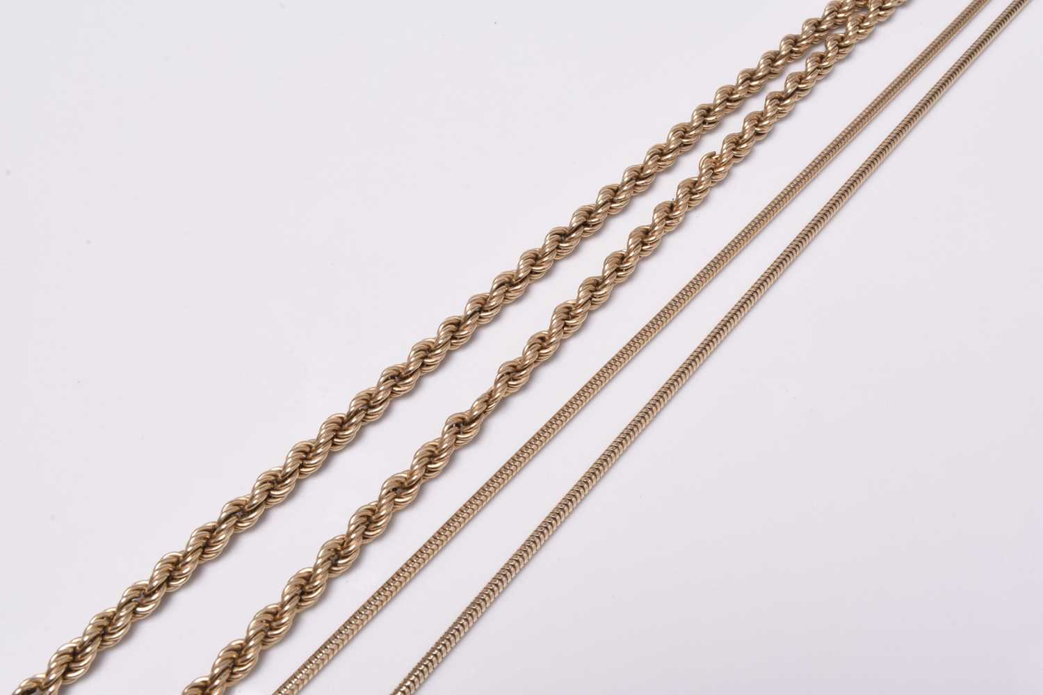 A 9ct gold snake link necklace - Image 2 of 2