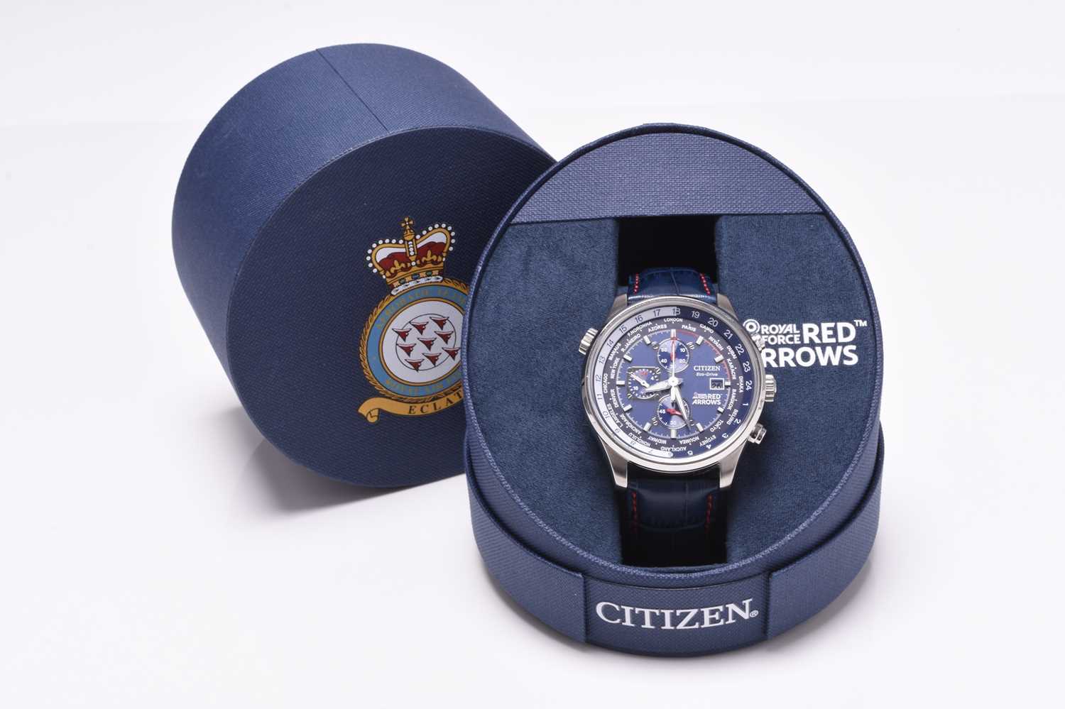 Citizen: A gentleman's Royal Air Force Red Arrows series bracelet watch - Bild 3 aus 3