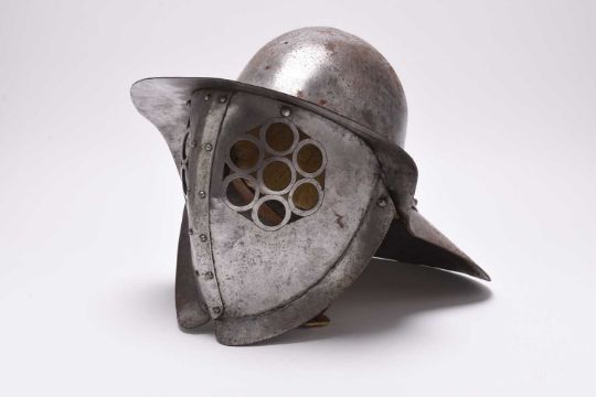 A full-size armourer-made copy of a Roman Murmillo gladiator helmet - Image 1 of 4