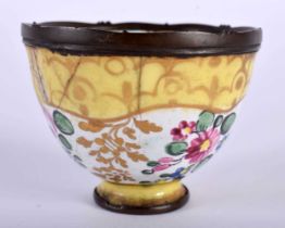 AN 18TH CENTURY BATTERSEA BILSTON ENAMEL TEABOWL. 5.75 cm diameter.